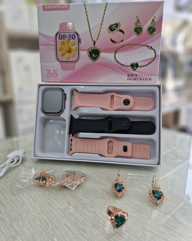 ساعت هوشمند دخترونه KW79 Mini به همراه ۳ بند و ست زیورآلات
